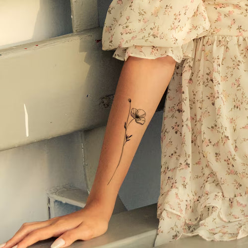 TATUAJE FLOR ALARGADA